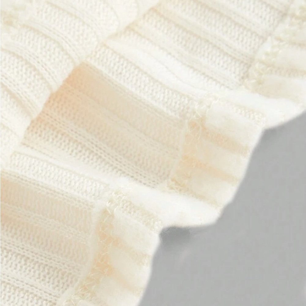 Off-Shoulder Ribbed Crop Sweater - Cream - Picture 4 of 13